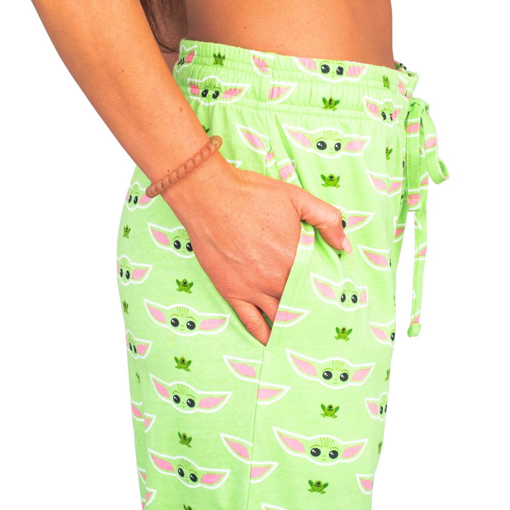 Star Wars Baby Yoda and Frogs Pajamas Green Lounge Pants