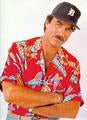 Magnum P.I. TV Show Costumes-tvso