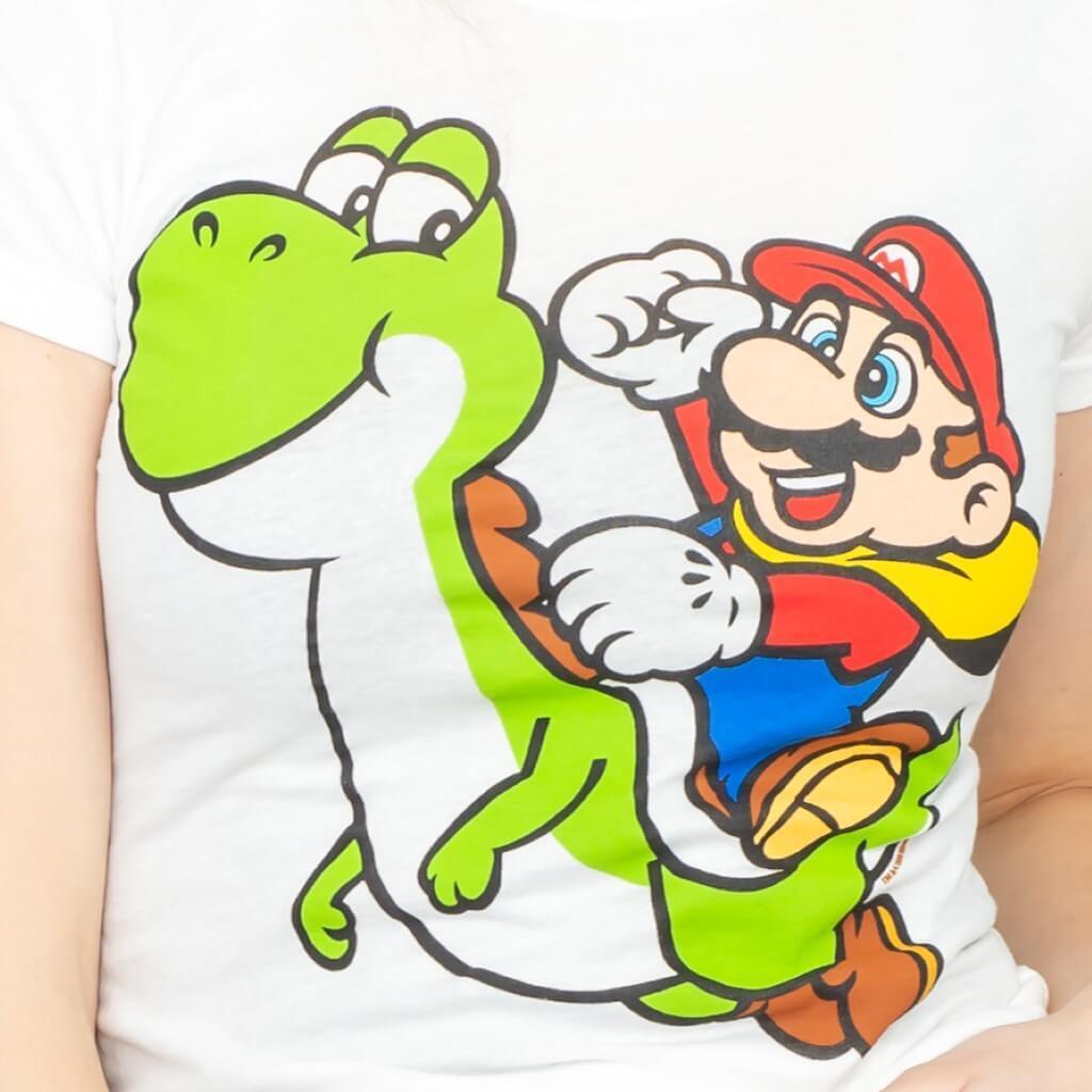 Nintendo Super Mario Riding Yoshi T-shirt-tvso